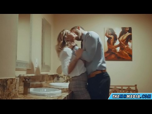 ❤️ Quando una bionda formosa ti seduce in un bagno pubblico ☑ Super pornoal it.hentaisun.ru ❌️